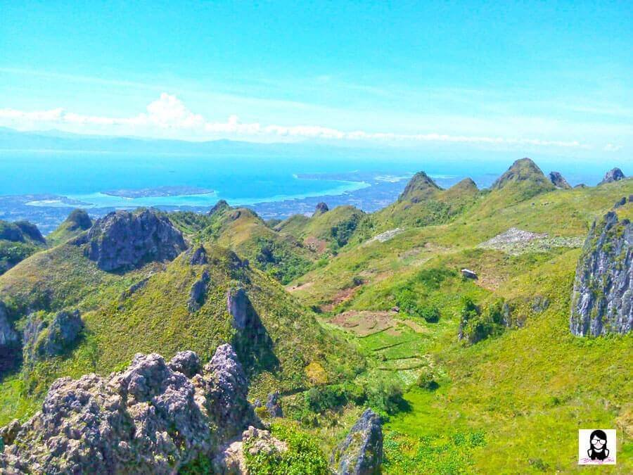 Trekking Osmeña Peak in Cebu | Blushing Geek
