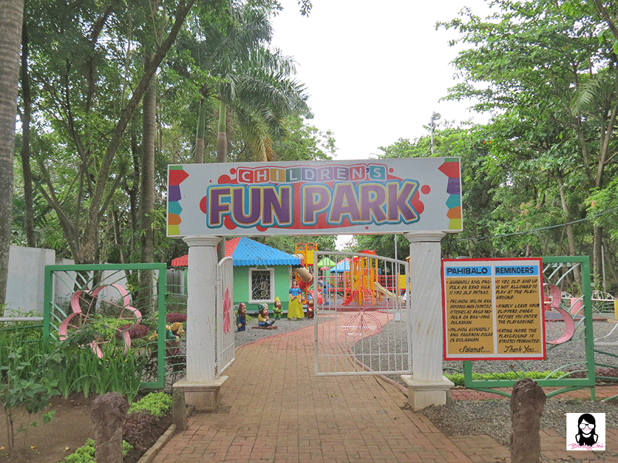 Strolling Around Davao City | Blushing Geek
