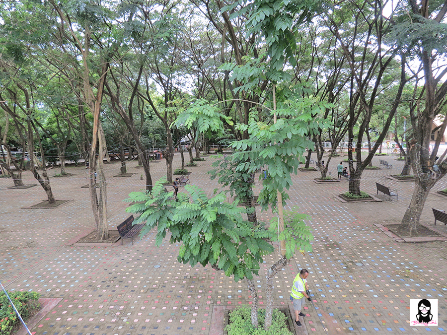 Strolling Around Davao City | Blushing Geek
