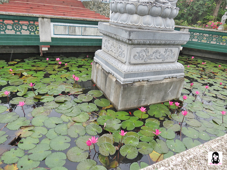 Lon Wa Buddhist Temple in Davao | Blushing Geek