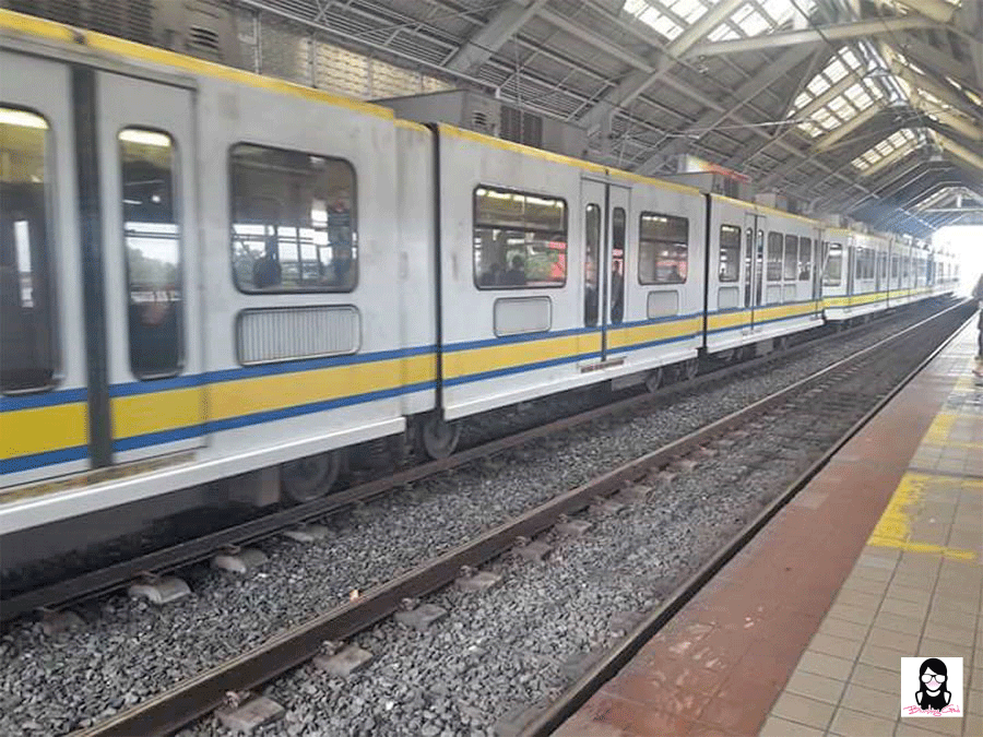 Manila Trains - My 2018 Manila Experience | Blushing Geek