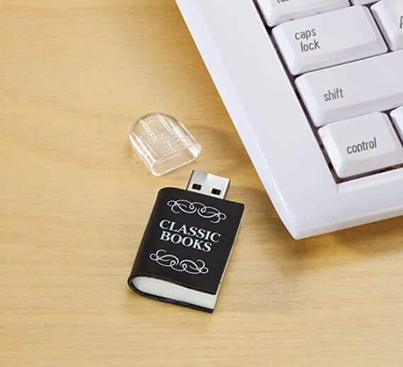 20 Awesome Gift Ideas For Bookworms (That Aren’t Books) | Blushing Geek