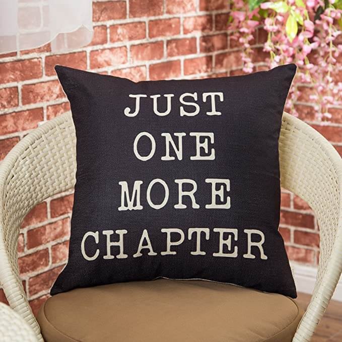 20 Awesome Gift Ideas For Bookworms (That Aren’t Books) | Blushing Geek